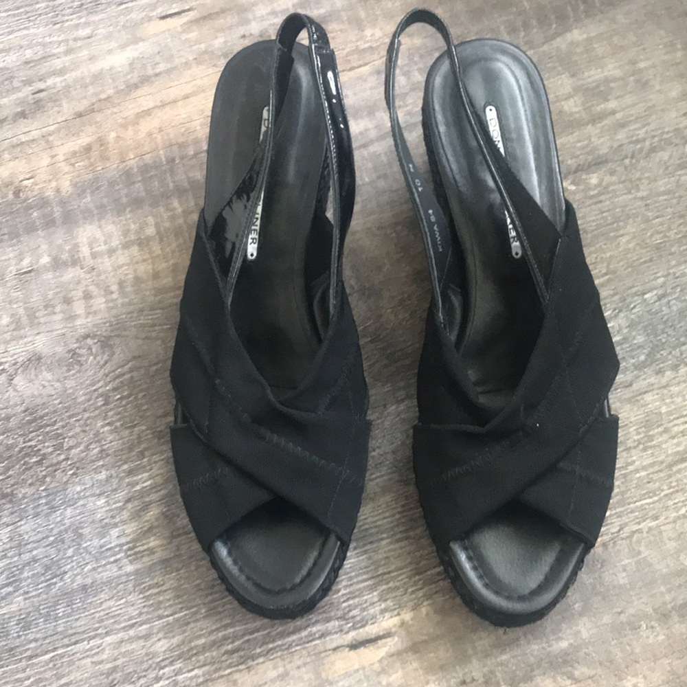 Donald J Pliner open  toe wedge heals 10M Excellent condition!☺️send an offer!